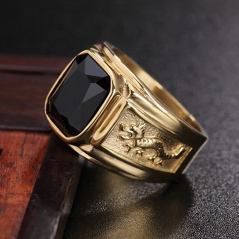 THE NOBLE ONXY SIGNET RING