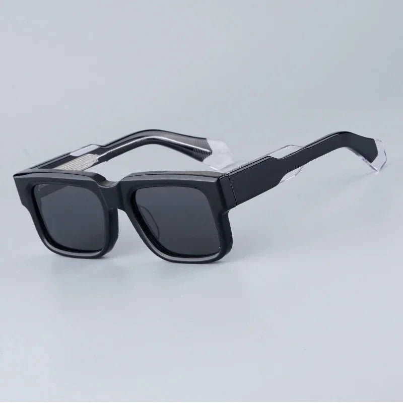 CLASSIC HERITAGE SQUARE SUNGLASSES