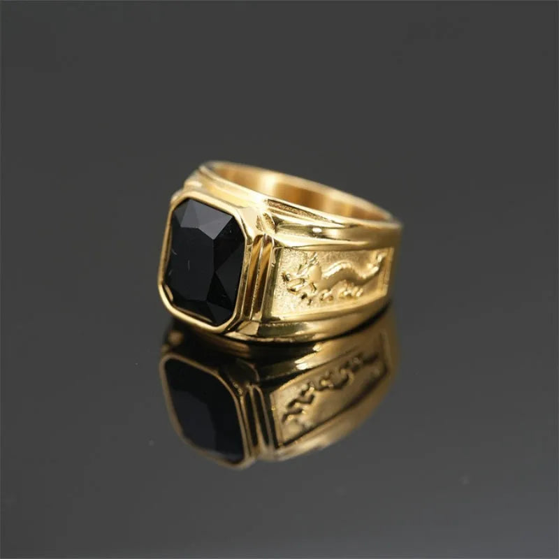 THE NOBLE ONXY SIGNET RING
