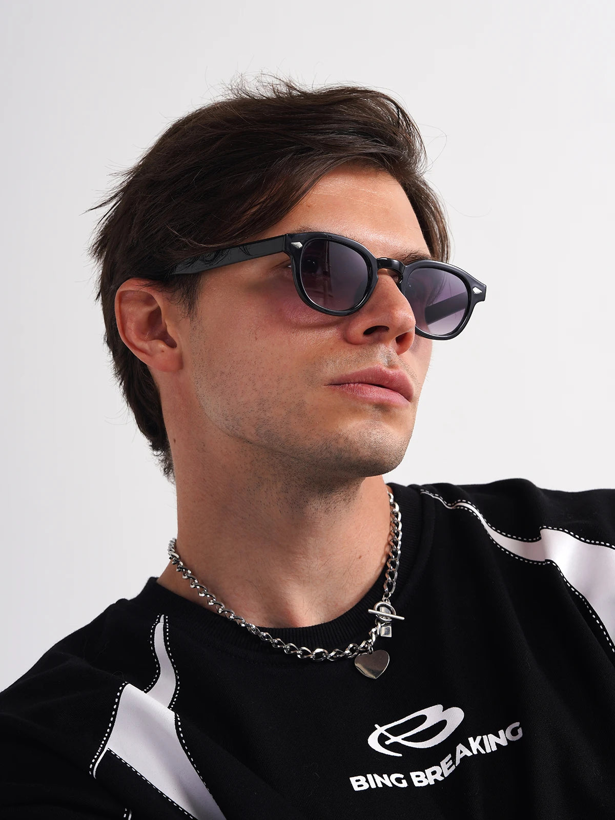 THE RETRO NOIR CIRCLE SUNGLASSES
