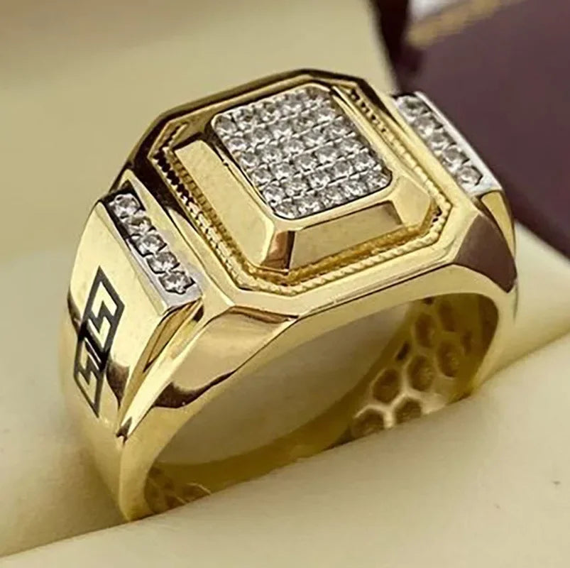 GREEK KEY LUXURY GOLD BAND RING